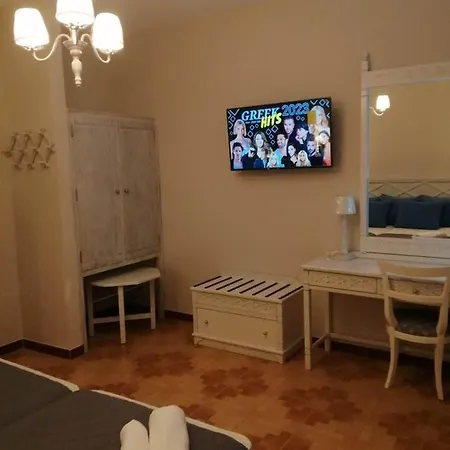 Dionisia 8 Apartment *